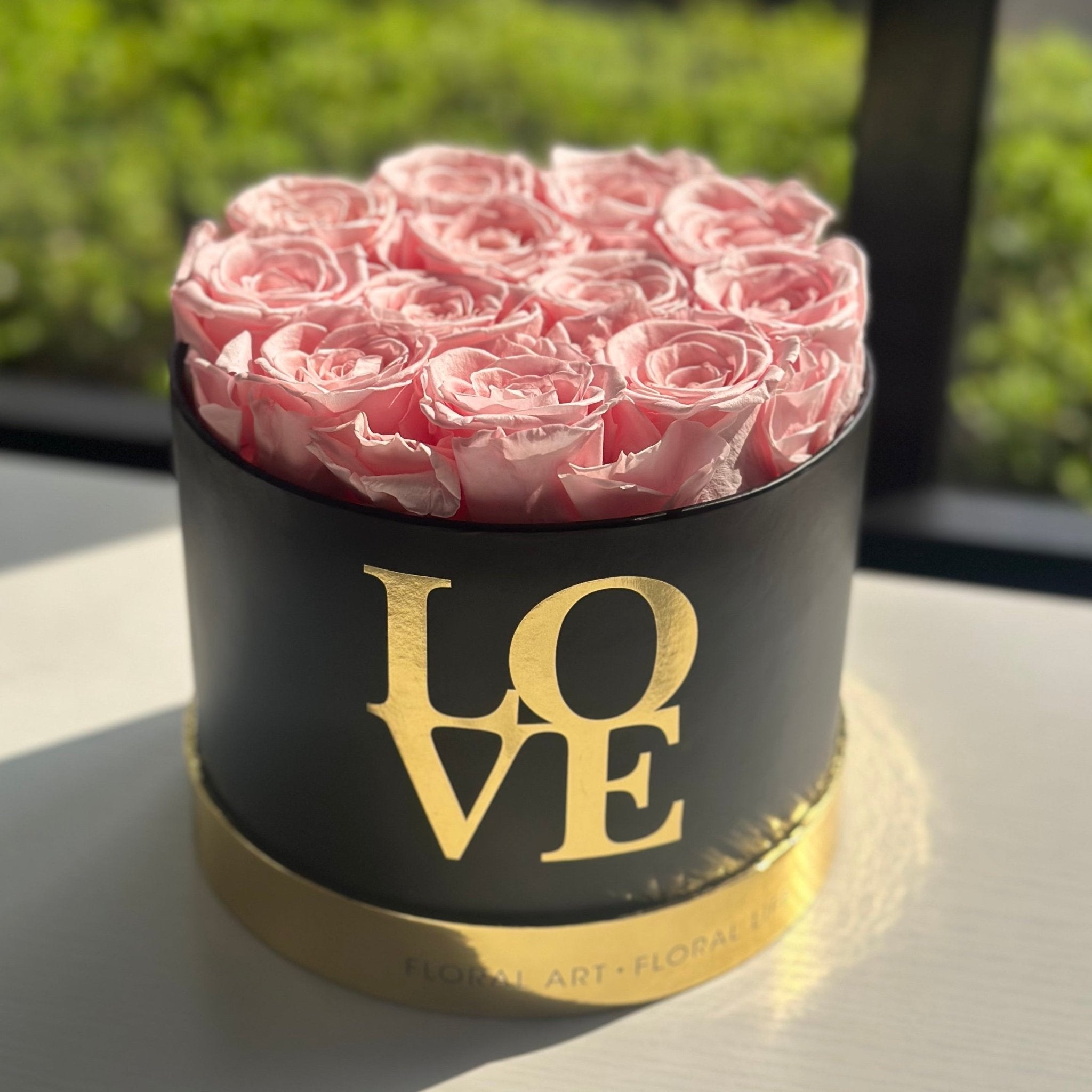 Black Love Box - Pink Preserved Roses